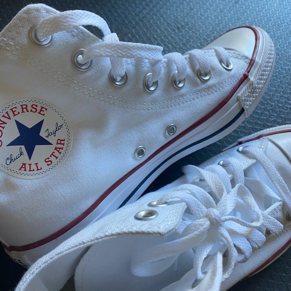 Brand new white Converse: high top!